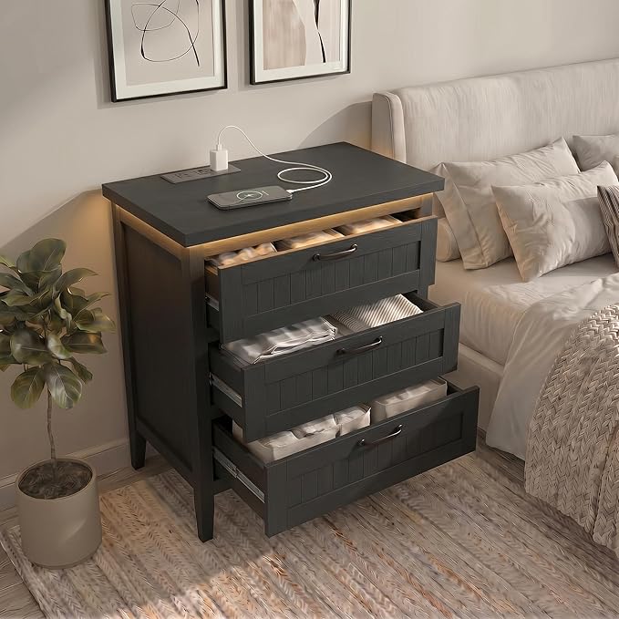 GarveeLife 3 Dresser Drawer for Bedroom, 27.6" Wide Wood Bedside Table for