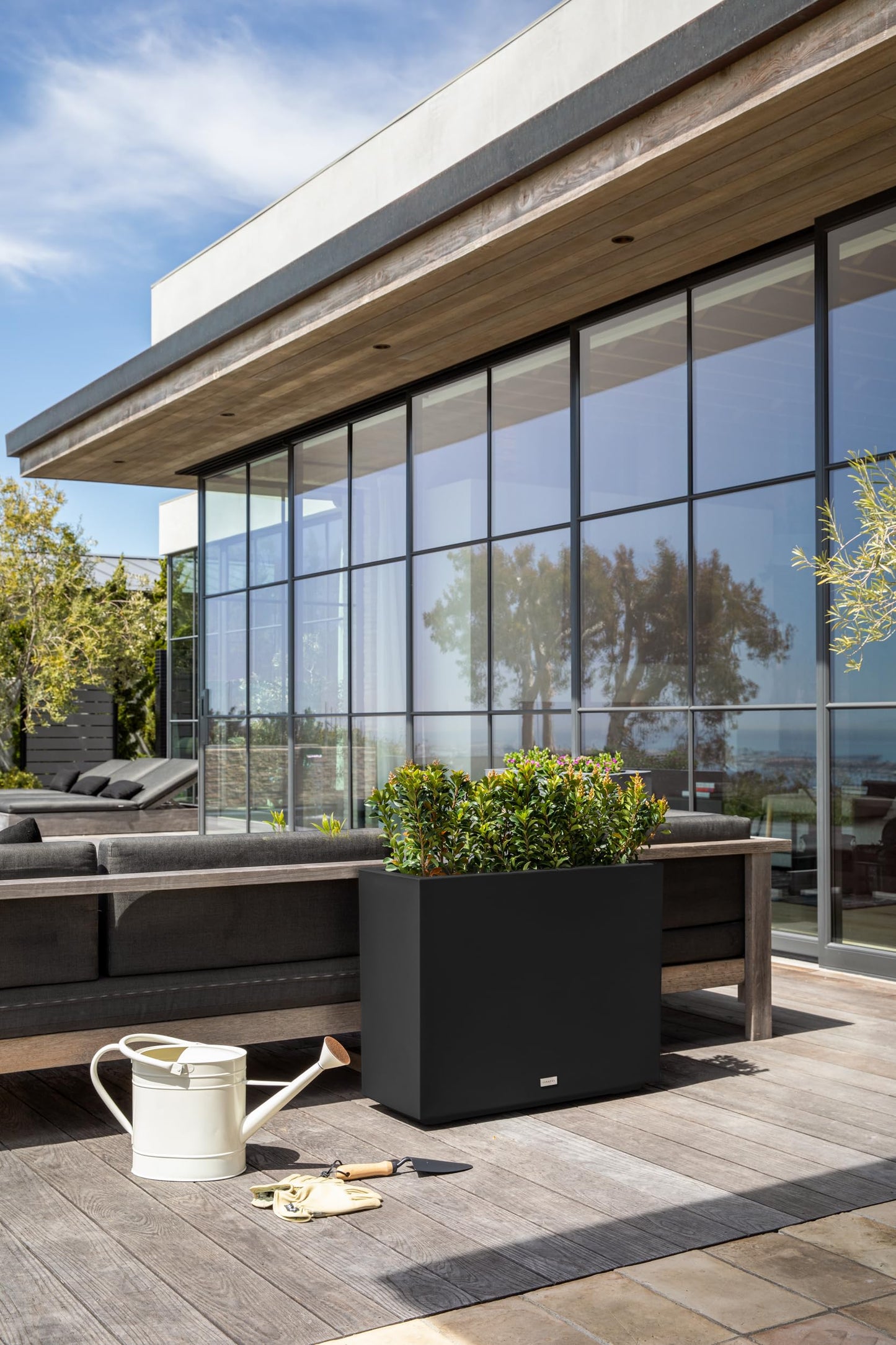 Veradek Block Series Span Plastic Planter - Tall Rectangular Planter for Indoor or Outdoor Patio/Porch | Durable All-Weather with Removable Insert Bucket | Modern Design for Plants, Flowers, Garden