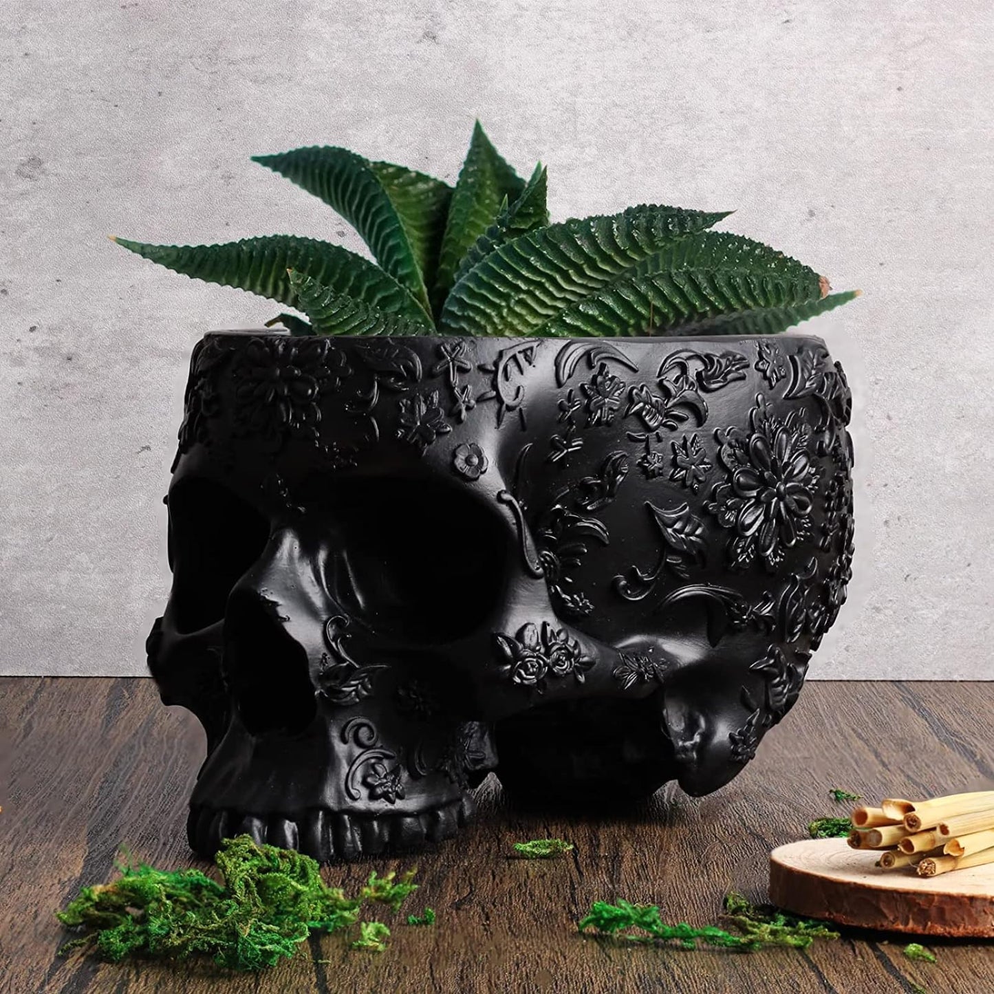 Black Skull Planter Pot 6 Inch Skeleton Head Pot for Succulents Flowers, & Bowl Dish Gothic Decor for Garden Home Parties Haunted House Spooky Black Display Halloween Skull Flower Pot Decoration Gift
