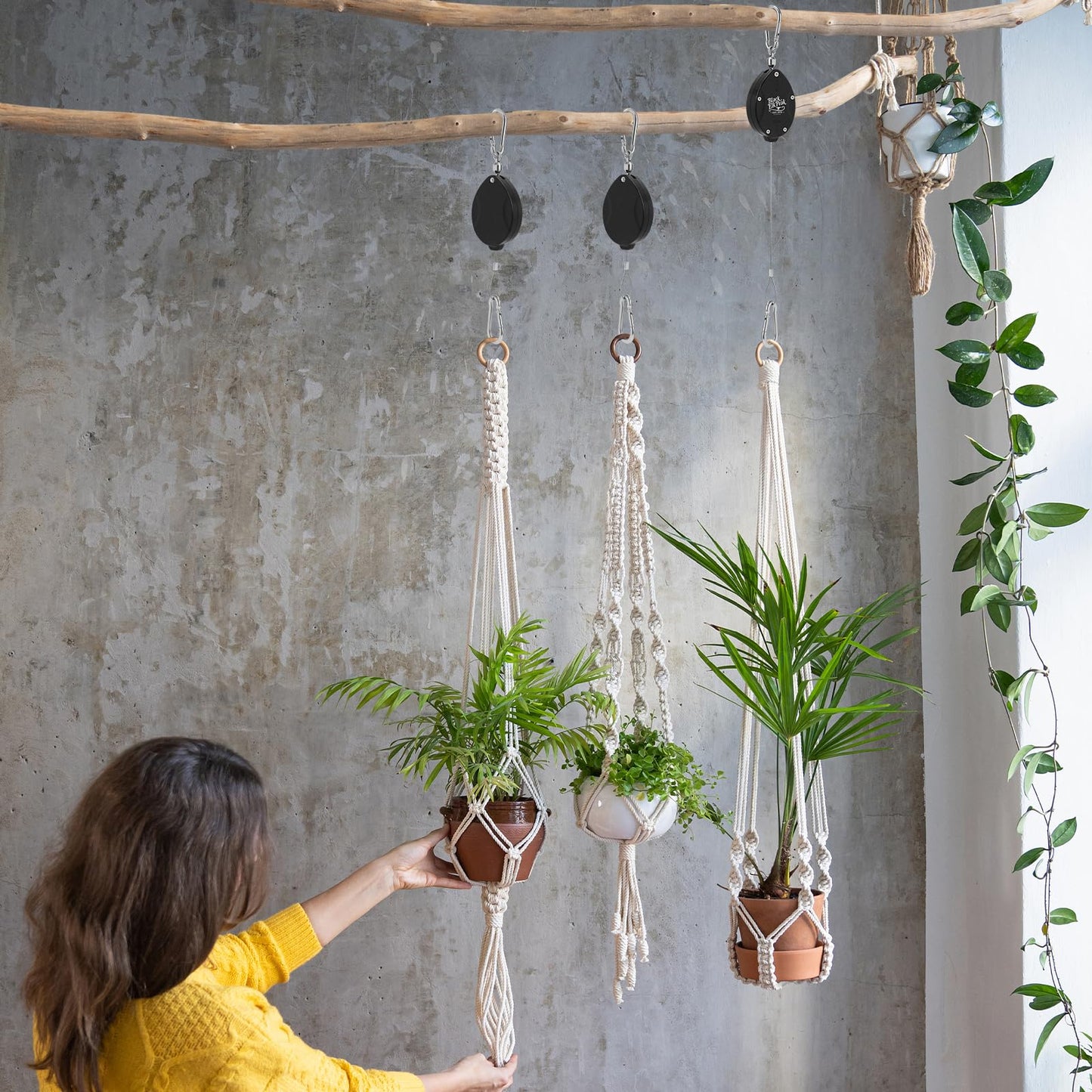 Black Elk Peak Plant Pulleys, Heavy Duty Retractable Hangers, 304 Stainless Steel Rope, Auto Plant Holder, Adjustable Climbing Hook for Garden Baskets, Watering, or Bird Feeders 2PC (Black)