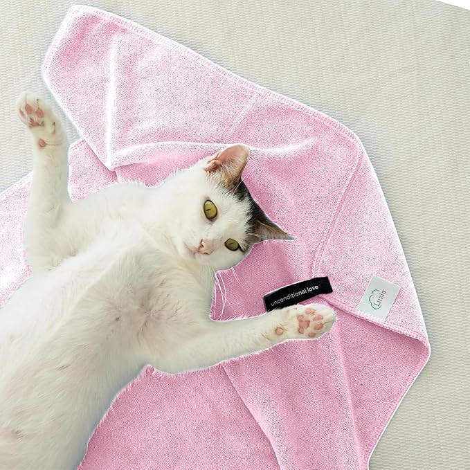 Luzia Unconditional Love | Premium Pet Drying Towel | Ultra Absorbent and Soft Microfiber Towel for Dogs and Cats (Pink) XL