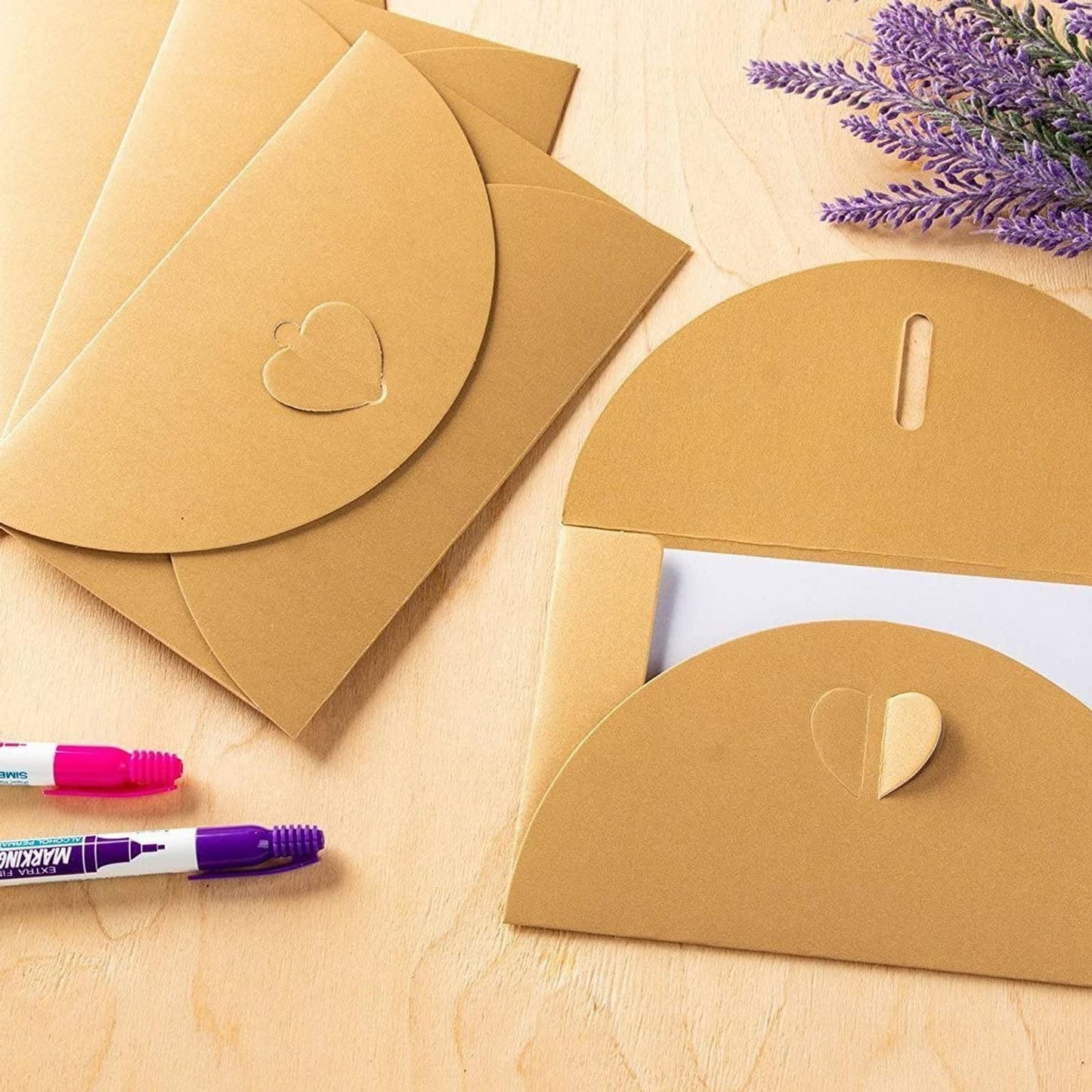 Juvale Fancy Gold Envelopes with Photo Paper & Heart Clasp - 6.8 x 4.3 In, 24-Pack - Gift Envelopes for Presents & White Postcards Included