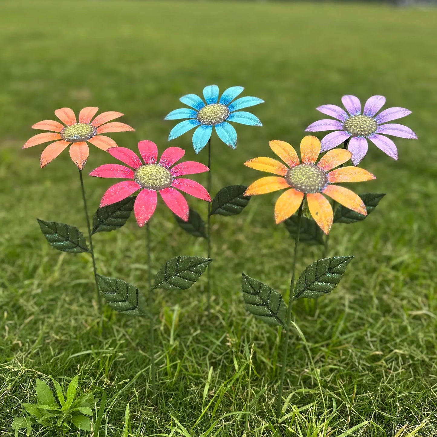 HUTHDAK Metal Flowers for Outside,5 Pack 16.15" Decorative Garden Stakes with Swaying Flowers Head Yard Art,Spring Garden Decor for Lawn, Pathway & Yard