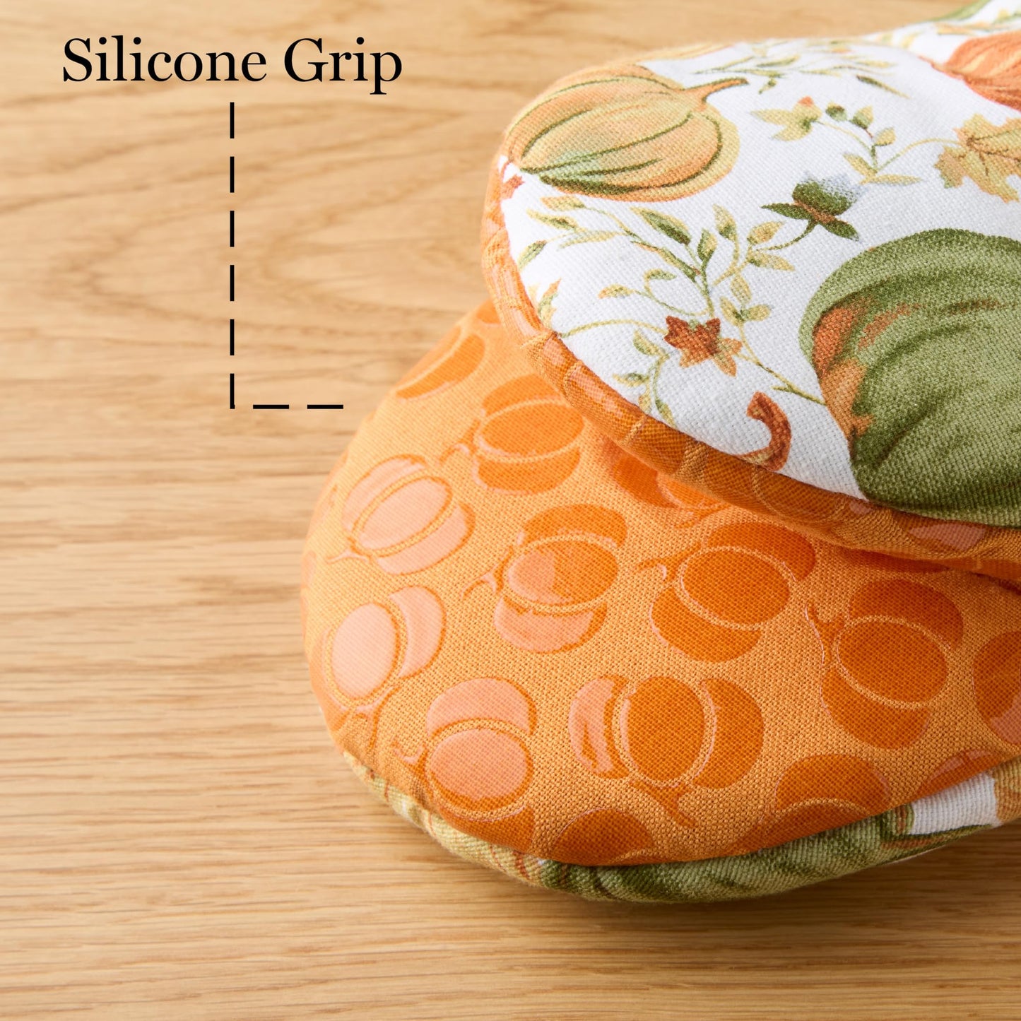MARTHA STEWART Autumn Harvest Pumpkins Mini Oven Mitt 2-Pack Set, 100% Cotton with Decorative Non-Slip Silicone Grip, Heat Resistant, Orange/Green/Ivory, 5.5"X8"
