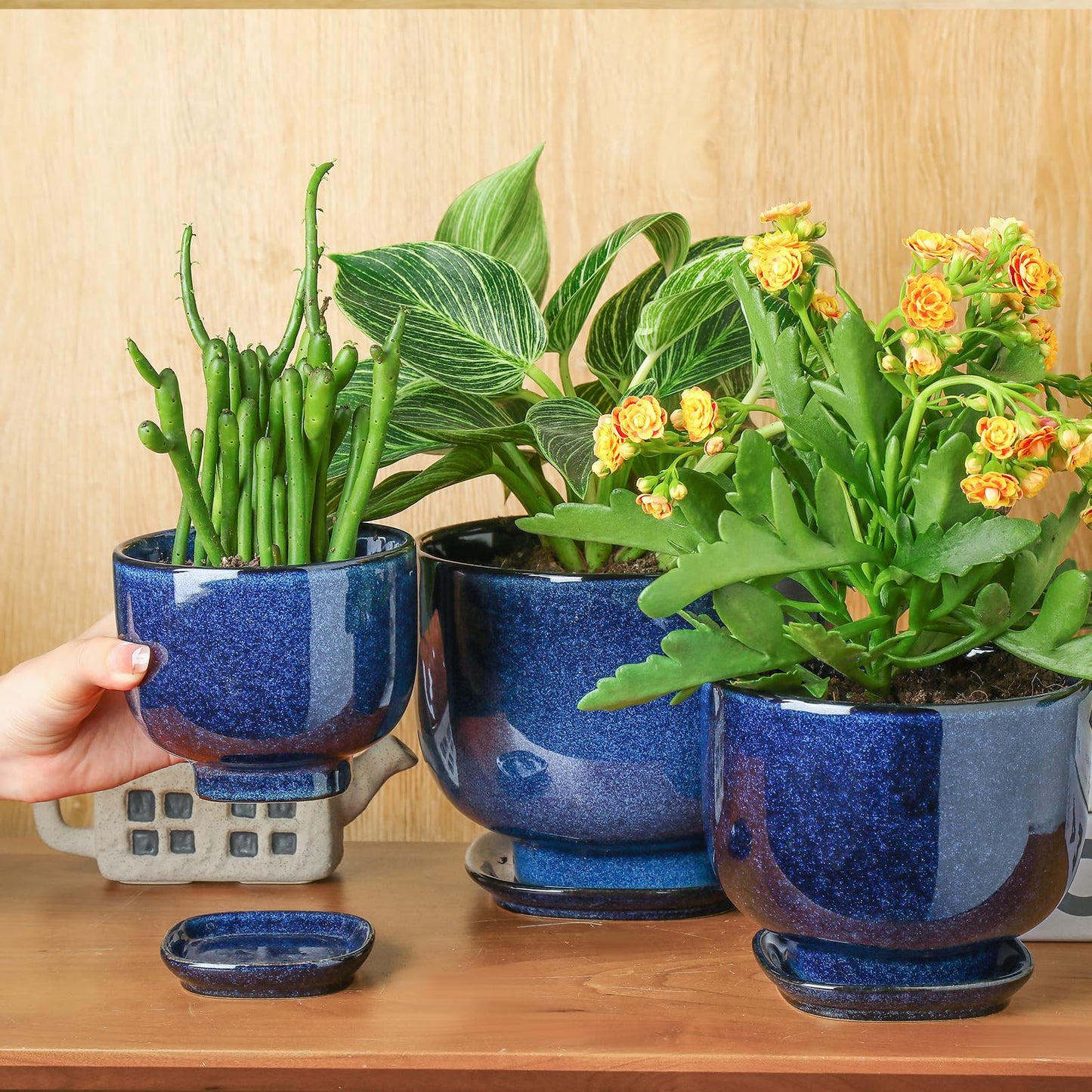 vicrays Ceramic Plant Pots Indoor - 6.8/5.5/4.3 Inch Planter Pot with Drainage Hole and Saucer for Succulent Orchid Flower Herbs Cactus - Gardening Home Desktop Office Decor – Set of 3 Blue