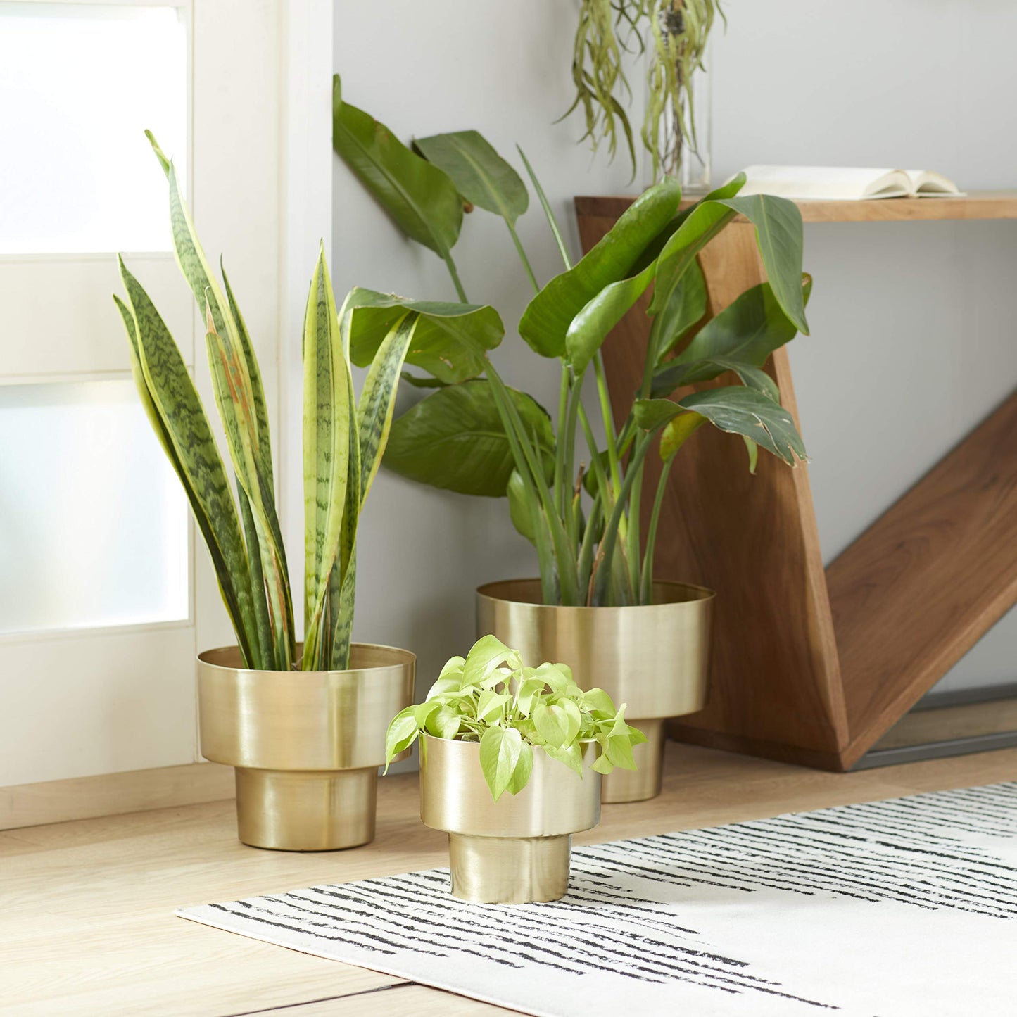 Deco 79 Metal Indoor Outdoor Planter Brushed Small Planter Pot, Set of 3 Planters 7", 8", 10"H, Gold