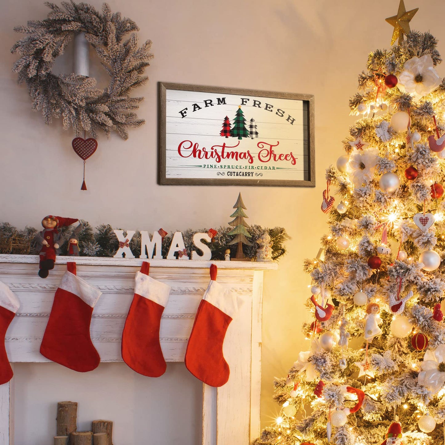 Christmas Signs Farm Fresh Christmas Trees Wood Sign Rustic Farmhouse Holiday Decor with Wooden Frame Buffalo Plaid Xmas Winter Hanging Wall Decor for Home Party Living Room Fireplaces Table Decor