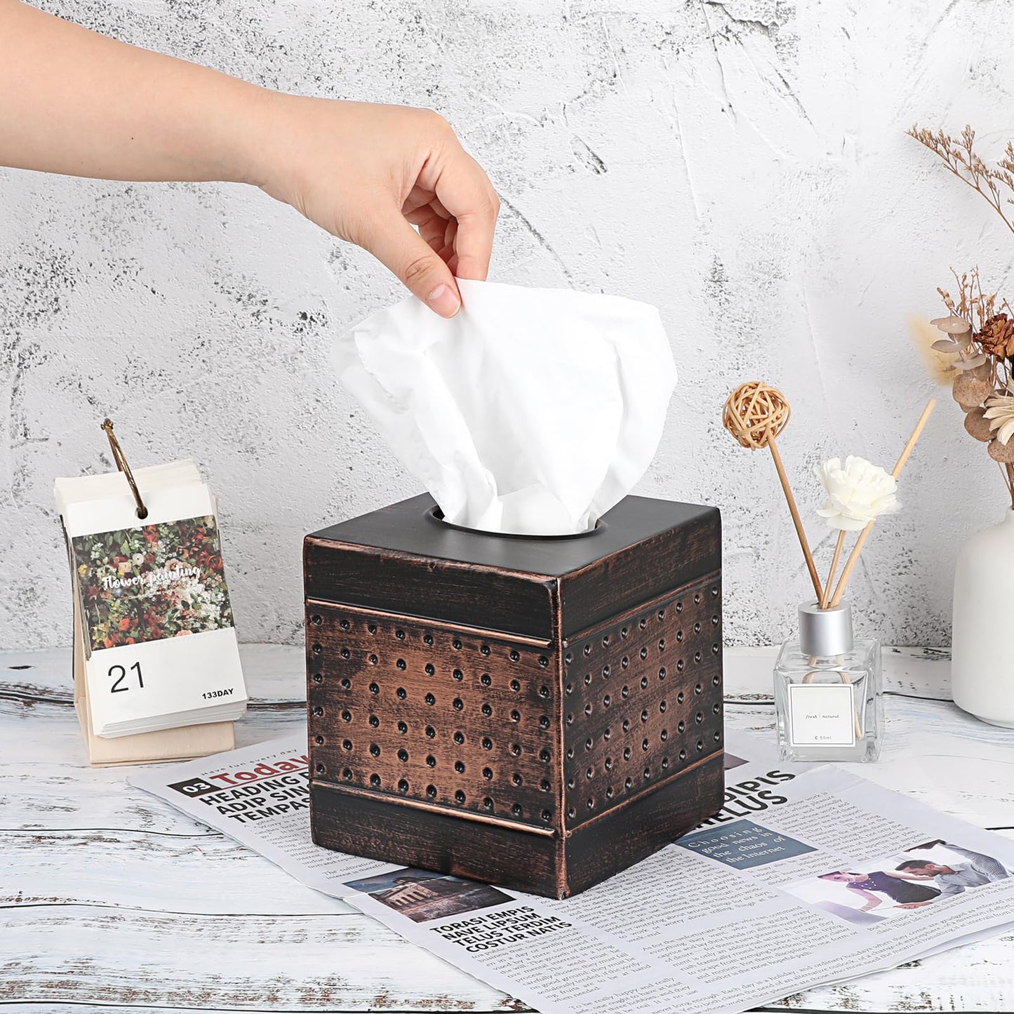 Kokone Tissue Box Cover Sturdy Galvanized Iron Square Tissue Box with Baked-on Paint Finish for Home,Office Elegant Cube Tissue Holder for Vanity Dresser Night Stand Toilet Tank Countertop,Bronze