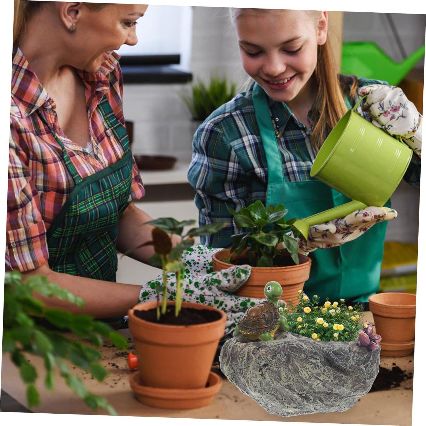 BAZEITFLOW Creative Turtle Resin Flowerpot Decor for Outdoor Landscaping Compact Plant Container with Lovely Design for Garden Patio and Balcony