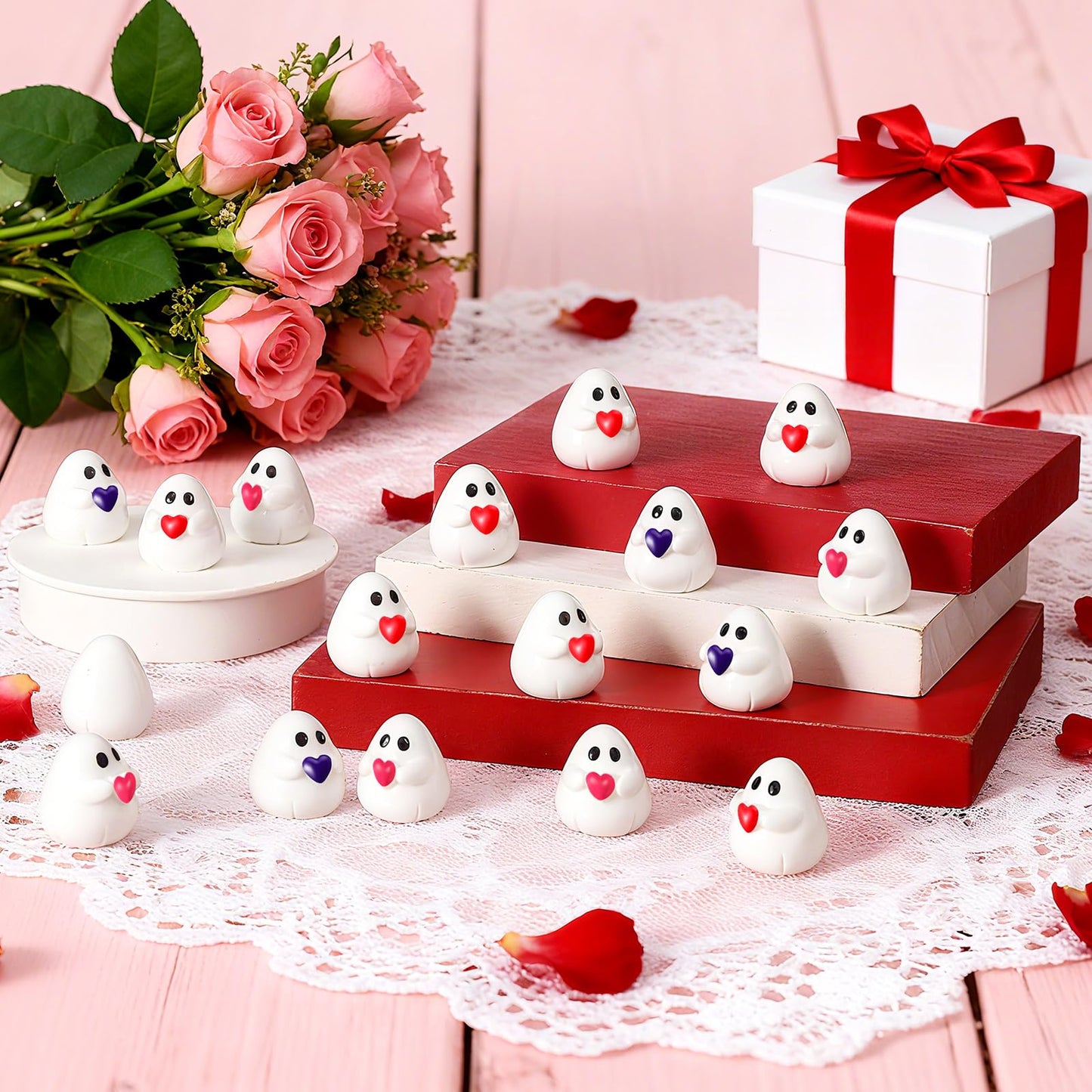 Soulchen 60 Pcs Mini Ghost Figurines Cute Miniatures Tiny Resin Ghost with Red Heart Little Small Resin Figures for Desktop Cake Landscape Decor Mother's Day Party Gifts(Pink,Purple,Red)