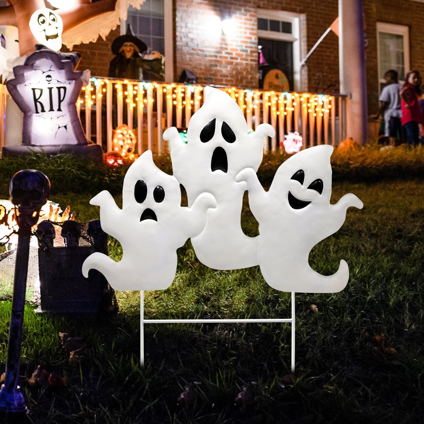 YIYA Halloween Garden Decorations Metal Halloween Ghost Yard Signs with Stake Outdoor Decorations Signs for Lawn Decor Yard Garden Decor