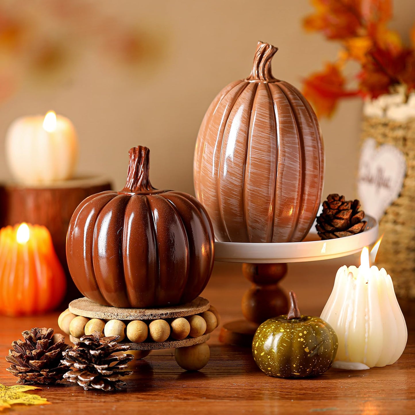 Vicenpal 2Pcs Fall Pumpkin Decor Set Artificial Resin Pumpkin Fall Artificial Fake Pumpkins Decor for Autumn Halloween Thanksgiving Tabletop Farmhouse Mantel Decoration (Shiny Brown,Fashionable Style)
