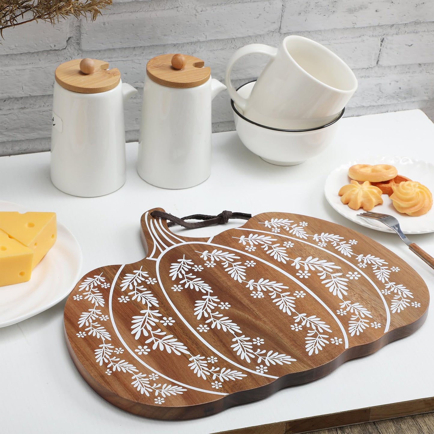 BrightRow Pumpkin Shaped Cutting Board Acacia Wood Serving Board Wooden Serving Platter Tray Cheese Fruit Bread Christmas Holiday Xmas Kitchen Decoration