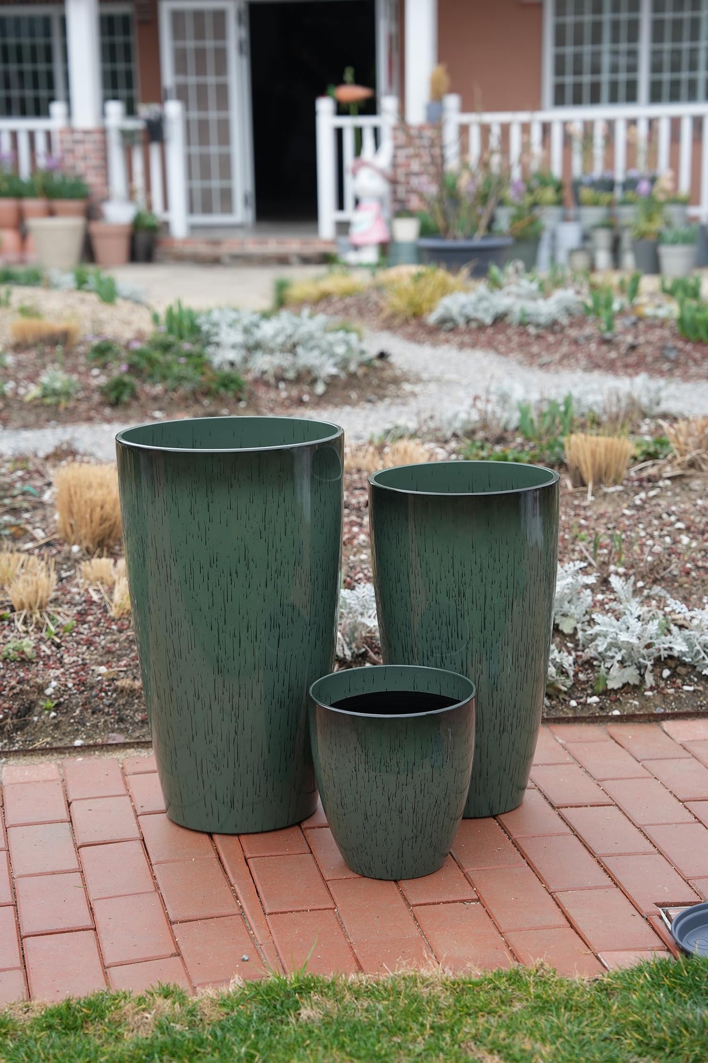 MinCHI257 24,21,11 Inch Large Plastic Planters with Drainage Hole and Saucer - Set of 3 Tall Plant Pots Indoor Flower Pot Tall Round Planters Outdoor Large Tall Planter
