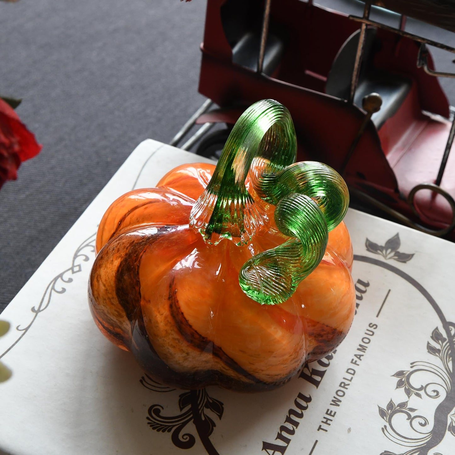 QIANCHANG 3" Hand Blown Glass Pumpkin Figurine, Large Brown Halloween Crystal Pumpkin Paperweight, Thanksgiving Pumpkins Fall Decorations for Home Table Centerpiece