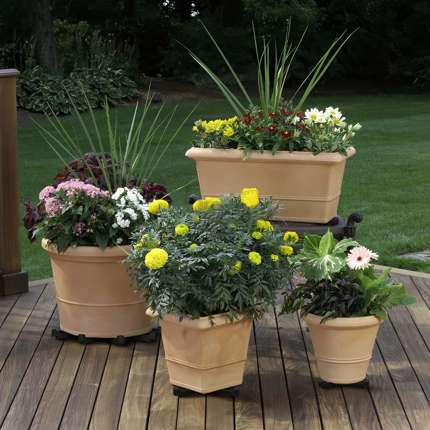 LeafLassie Plant Pot Feet for Outdoor Planters, 24PCS Invisible Flower Pot Risers Toes,Indoor Secure Compressive Environmental Triangular Lifters Supports (Small Black)