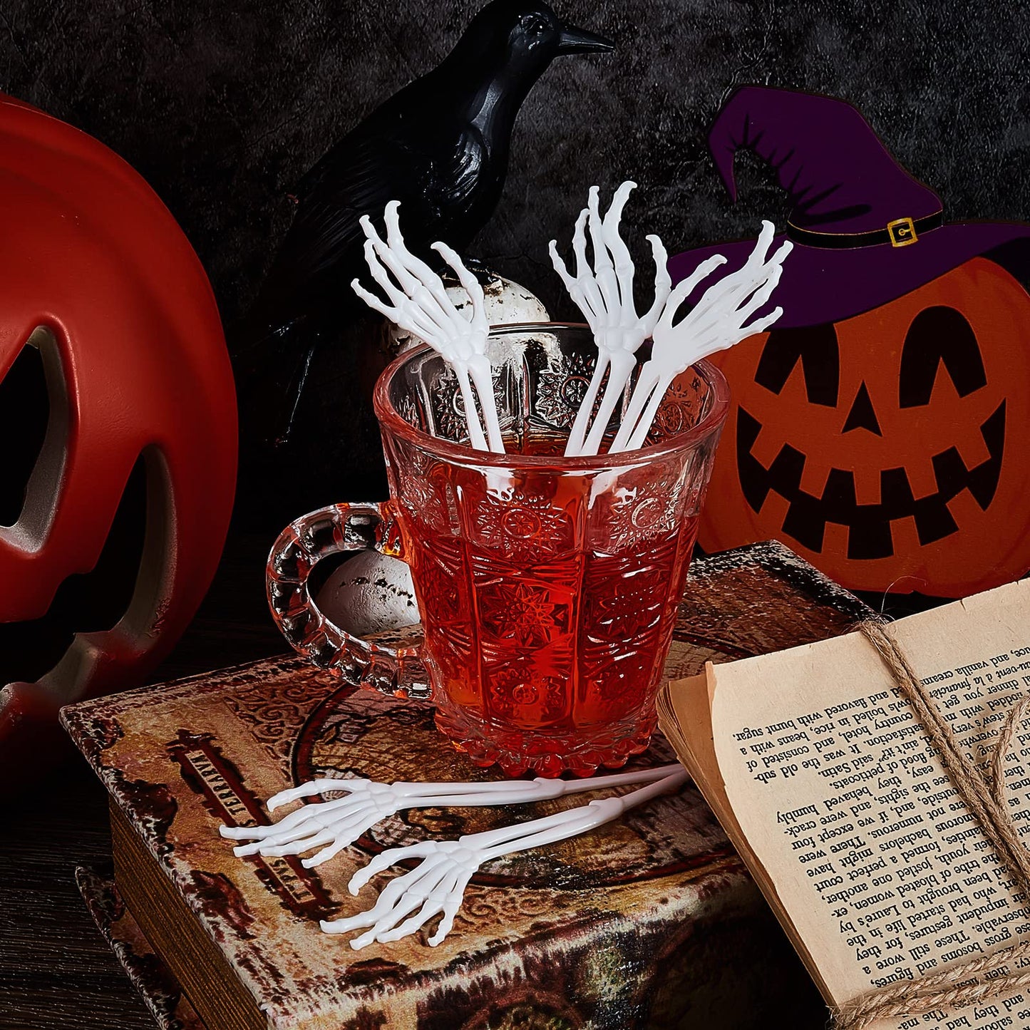 Remerry 48 Pcs Halloween Drink Stirrers Skeleton Swizzle Sticks Skeleton Arms Hands Cocktail Garnish Plastic Cocktail Food Picks for Halloween Bar Horror Party Table Decoration (White)