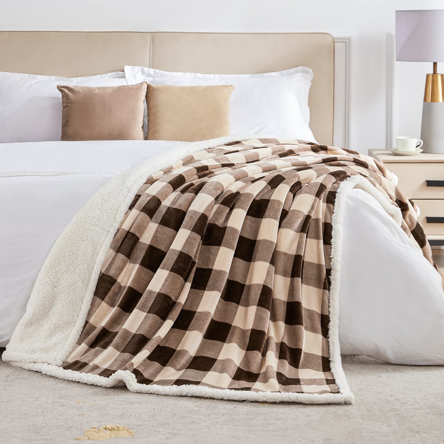 BEAUTEX Sherpa Fleece Throw Blanket, Super Soft Warm Buffalo Plaid Plush Blankets and Throws, Lightweight Cozy Fuzzy Blanket for Couch Sofa Bed (Brown, Throw 50" x 60")