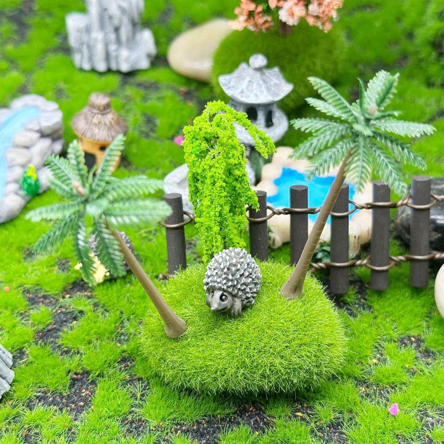 Woohome 42 PCS Mini Garden Accessories Fairy Garden Kit Micro Landscape Mini Zen Garden Accessories for Diorama Project DIY, Mini House Decor