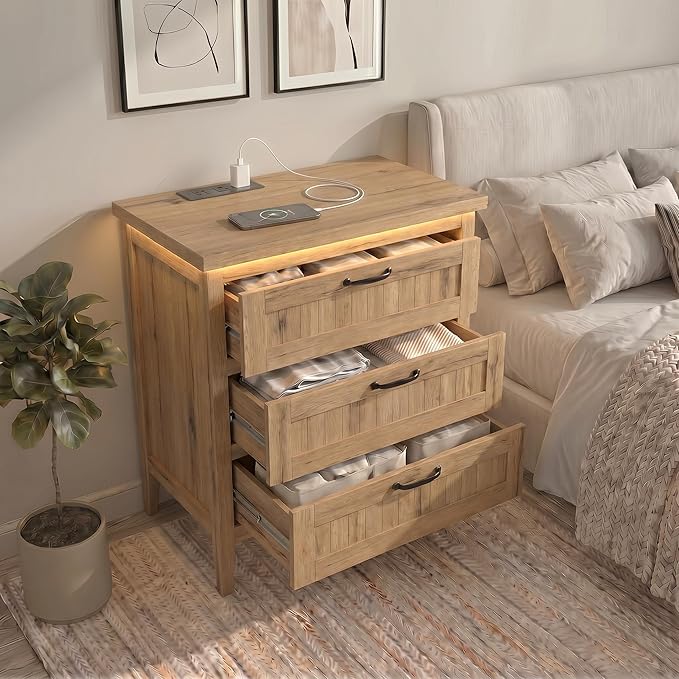 GarveeLife 3 Dresser Drawer for Bedroom, 27.6" Wide Wood Bedside Table for