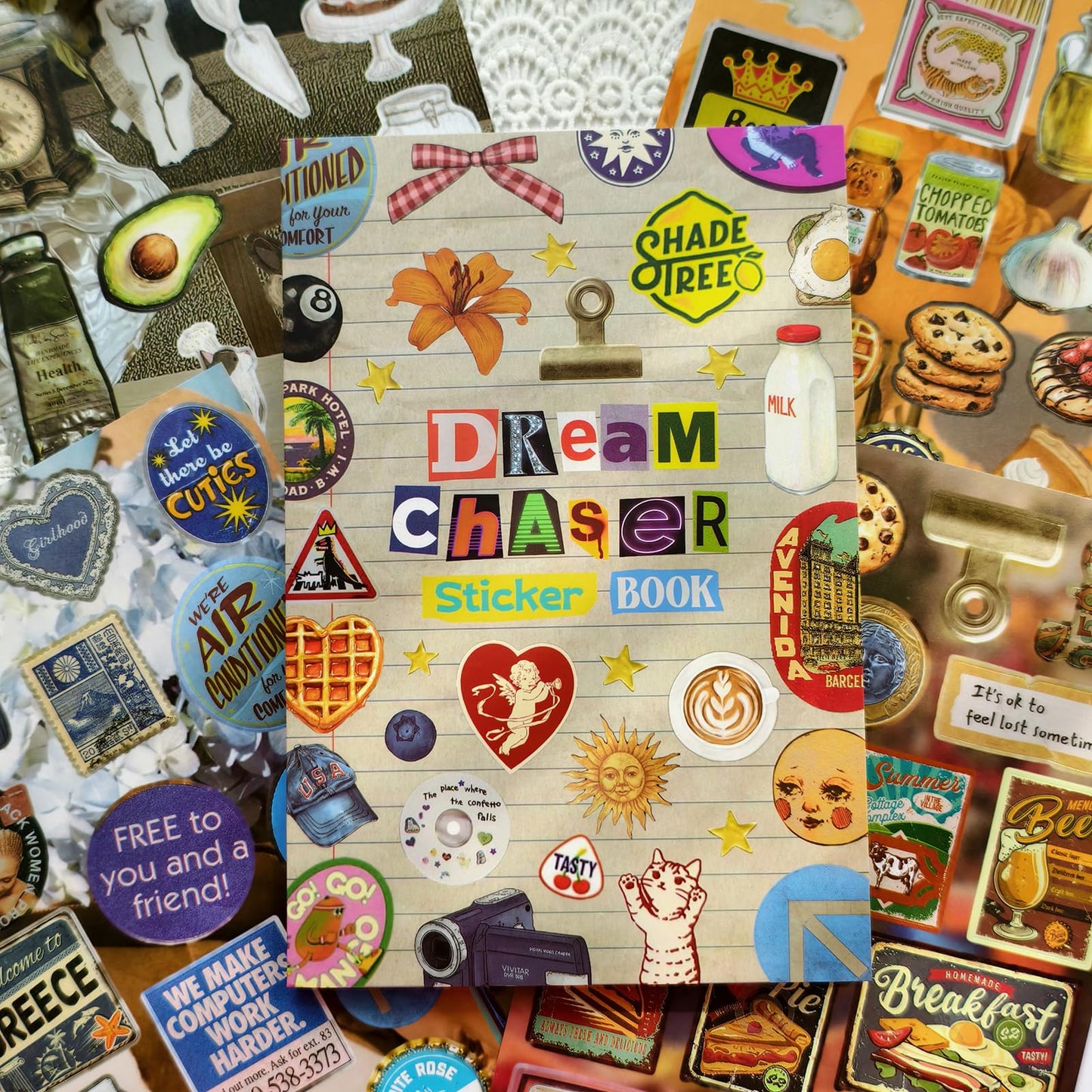 PRSTINCOL Vintage Sticker Book with 30 Pages of Ephemera Stickers, Aesthetic Junk Journaling Supplies for Scrapbooking Adults, 8.3 by 5.5 Inches, Over 550 Pieces