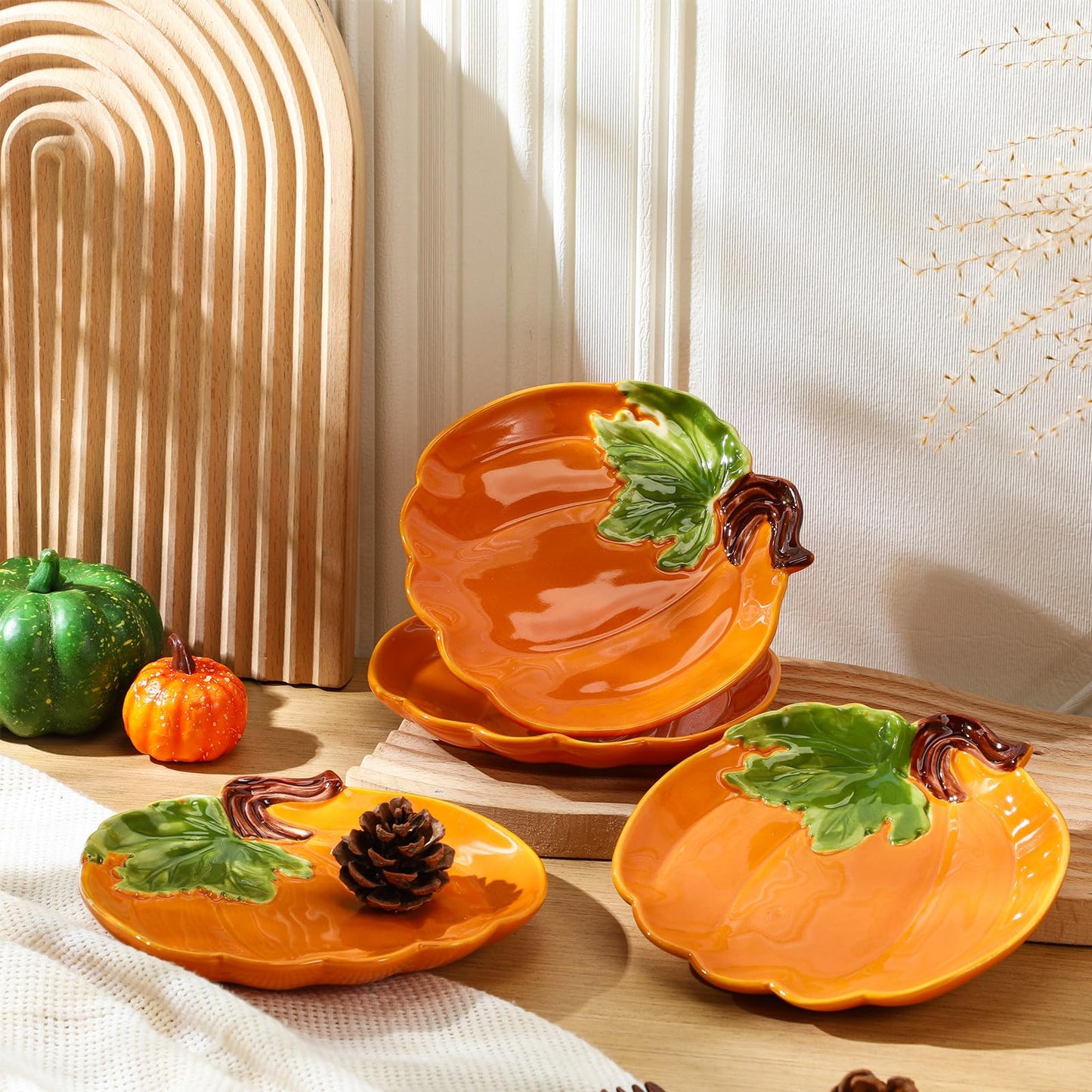 FillTouch 4 Pcs 5.91'' Ceramic Pumpkin Plates Thanksgiving Fall Platters Candy Dishes Harvest Serving Bowl for Thanksgiving Halloween Autumn Orange Party Supplies Dinnerware