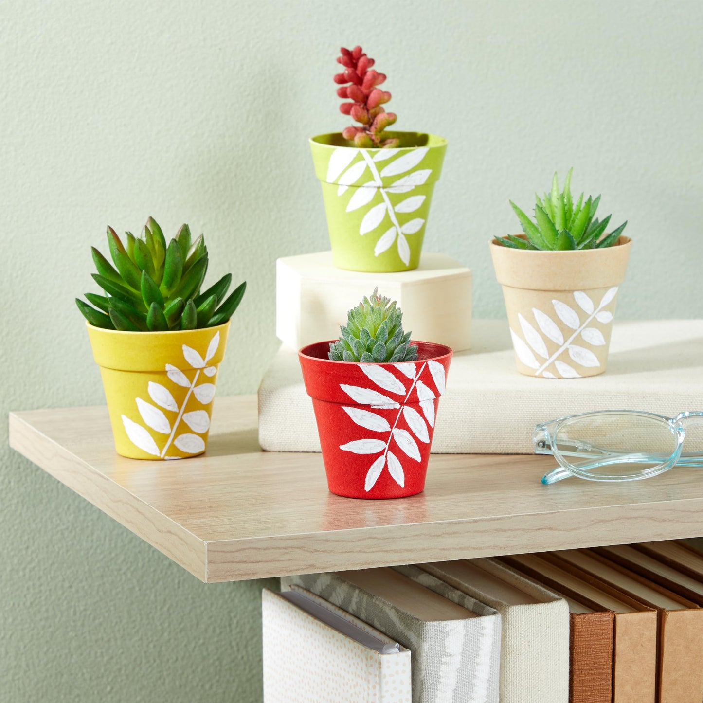 Juvale Mini Plastic Plant Pots - Drainage Hole for Flower Pots - Sturdy Planter for Indoor Plants - Pack of 24, 2.5 x 2.3 in, Multicolor