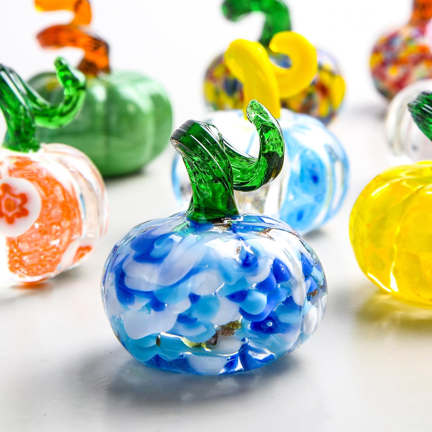 AOFEGRLT 12PCS Glass Pumpkins Figurines for Halloween Thanksgiving Fall Harvest Christmas Decoration, Small Crystal Glass Art Pumpkin Paperweight Gifts