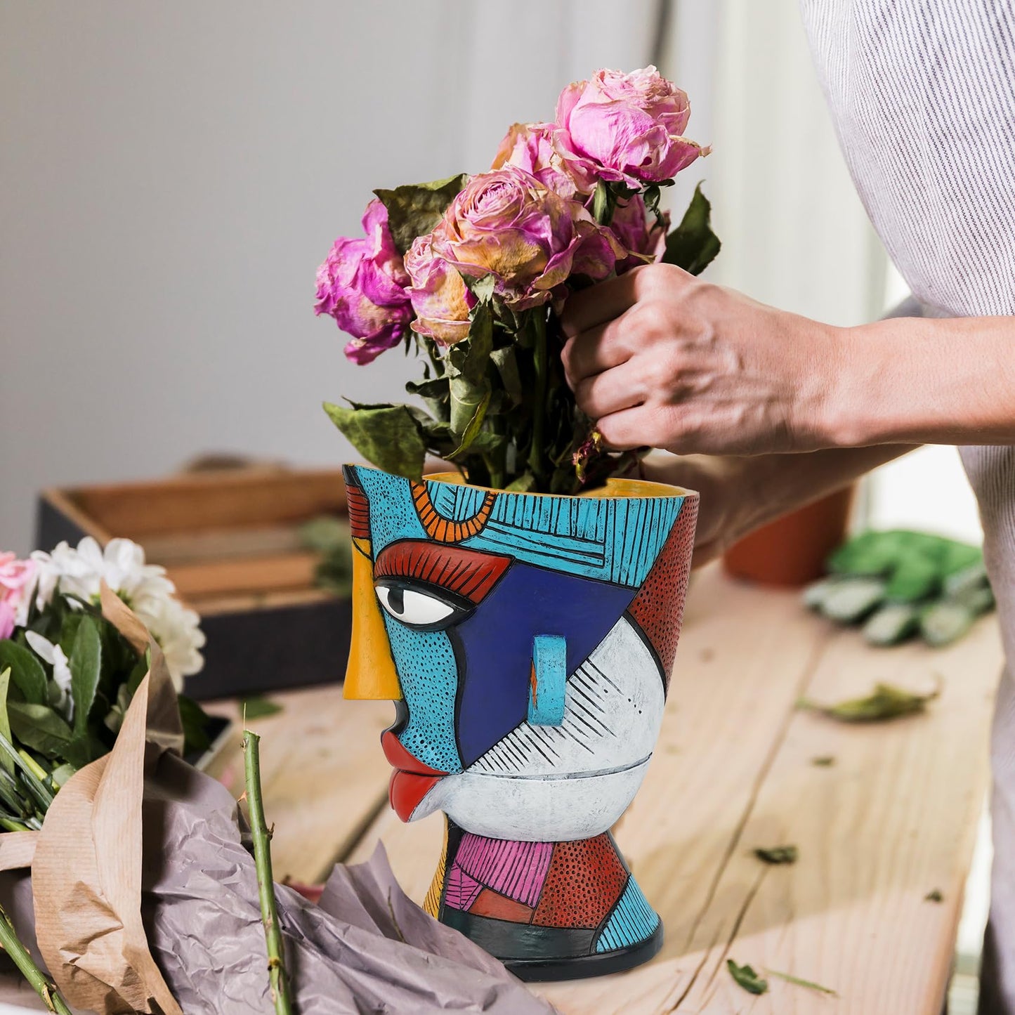 U WONDERFUL Abstract Face Planters Pots Head 7.8 Inch with Drainage - Decorative Plant Pots Retro Rainbow Design, Cute Unique Planter for Succulents/Snake Plants/Cactus Indoor & Outdoor