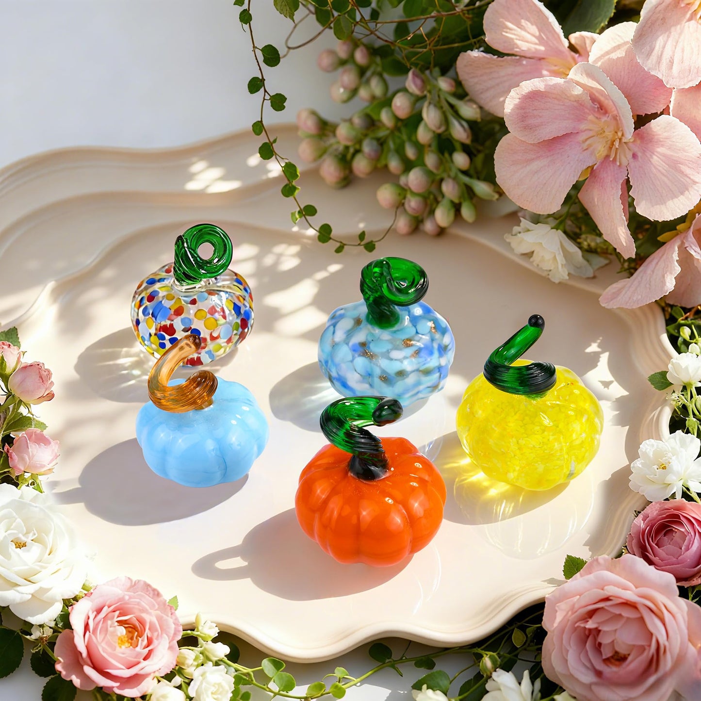 5pcs Blown Glass Pumpkin Figurines Collectibles, Small Crystal Glass Art Pumpkin Ornament for Halloween Thanksgiving Fall Home Decoration