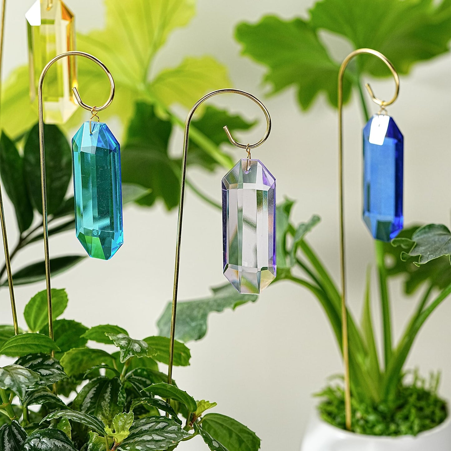 H&D HYALINE & DORA 7 Pack Crystal Suncatcher Prisms 13.7 '' Sun Catchers Indoor Window Small Trellis Golden Plant Suncatcher Stake for Potted Plants Indoor Decoration