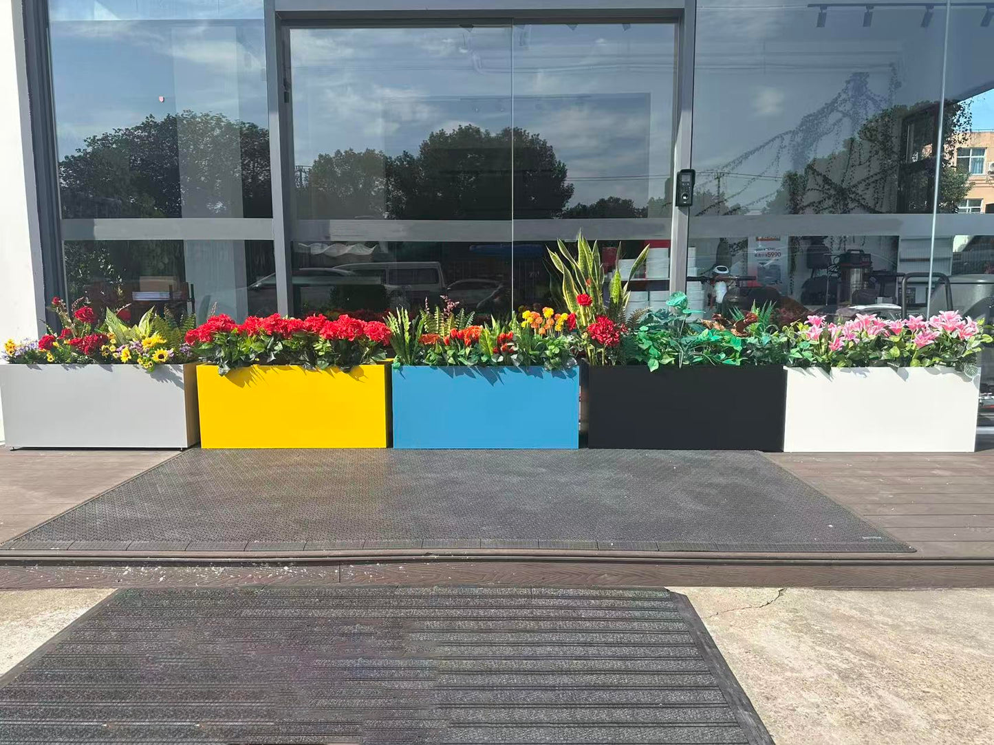 MinCHI257 40" L x 16" W x 18" H Metal Large Rectangular Planter - Long Planter Box for Outdoor Patio/Porch Planter Boxes Outdoor Modern Design for Plants, Flowers, Garden,Spliced Flower Pot (Black)
