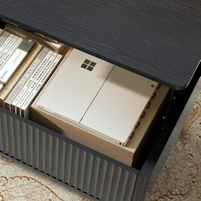 LYNCOHOME Fluted Coffee Table