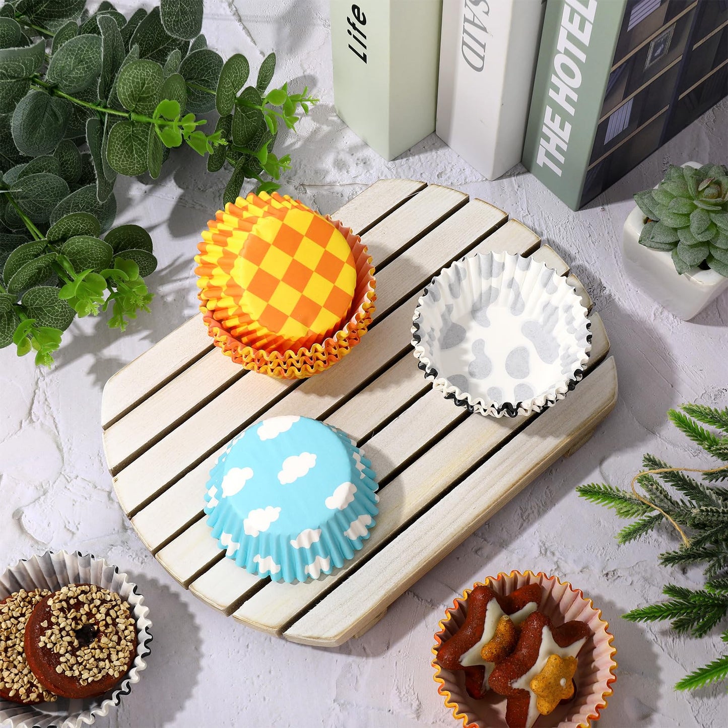 JarThenaAMCS 600Pcs Toy Inspire Game Cupcake Liner Cartoon Story Paper Cupcake Wrapper Cow Print Blue Cloud Checkered Disposable Muffin Cup for Baking Party Supplies, 2 x 1.2 in