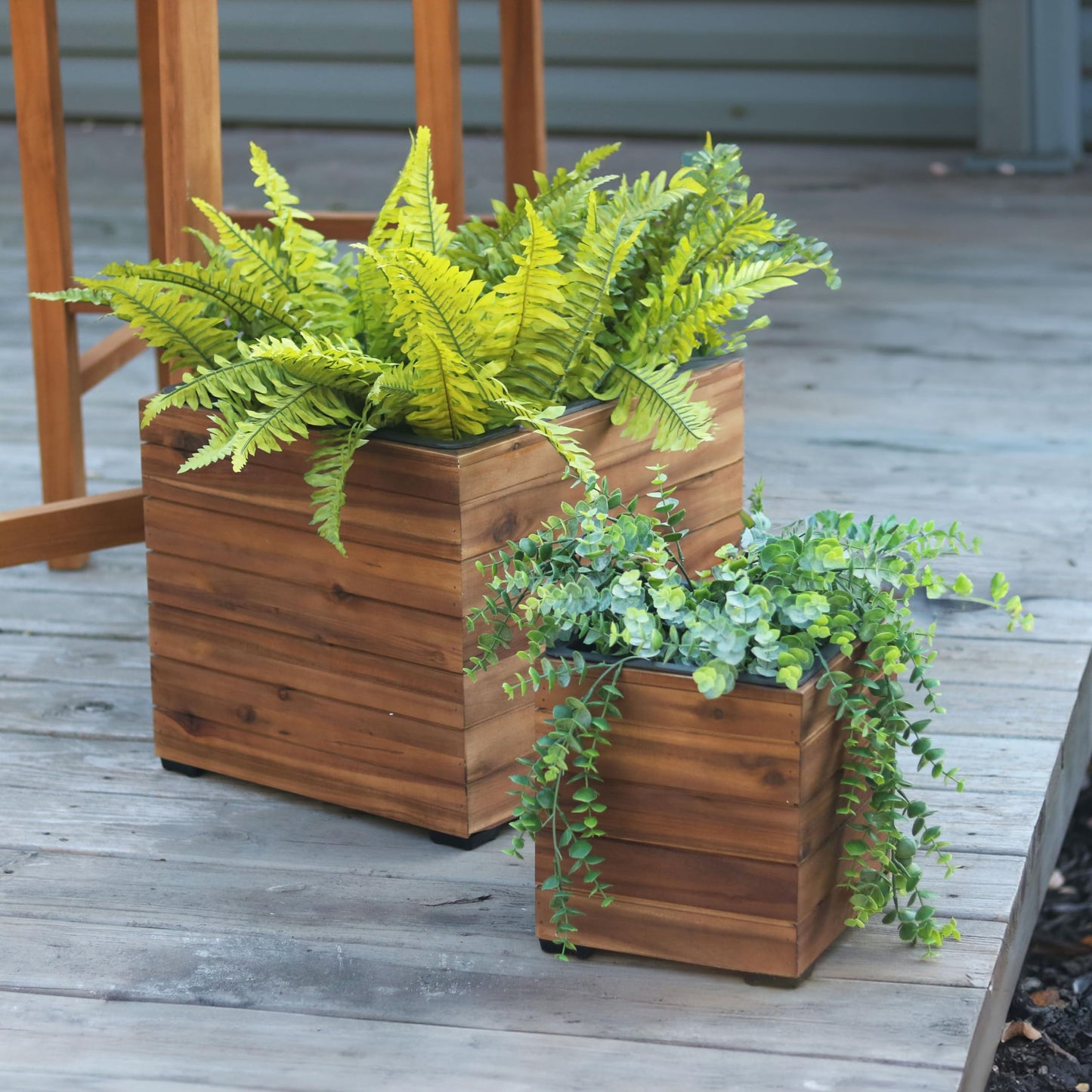 Sunnydaze Indoor/Outdoor Wooden Planter Boxes - 2 Acacia Wood Square Plant Pots with Removable Liners - Light Brown Stain