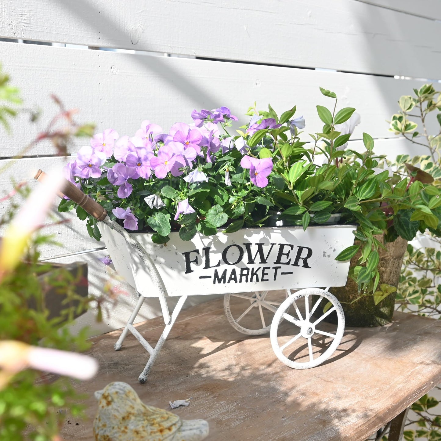 Z² BellaDecor 15 Inch Farmhouse Small Flower Cart with Wooden Handles Metal Wagon Planters for Outdoor Plants Decorative Wheelbarrow Plant Cart for Patio Garden Balcony White