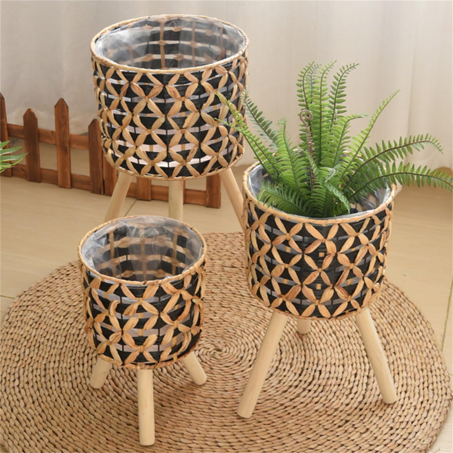 WAGHAVEN Woven Planter Baskets with Plastics Lining and 3 Wooden Legs, Wicker Planter Basket,Boho-Plant Pot with Stand,Plant Baskets Indoor with Liner for Plant, Flowers, Toy, Country Farmhouse