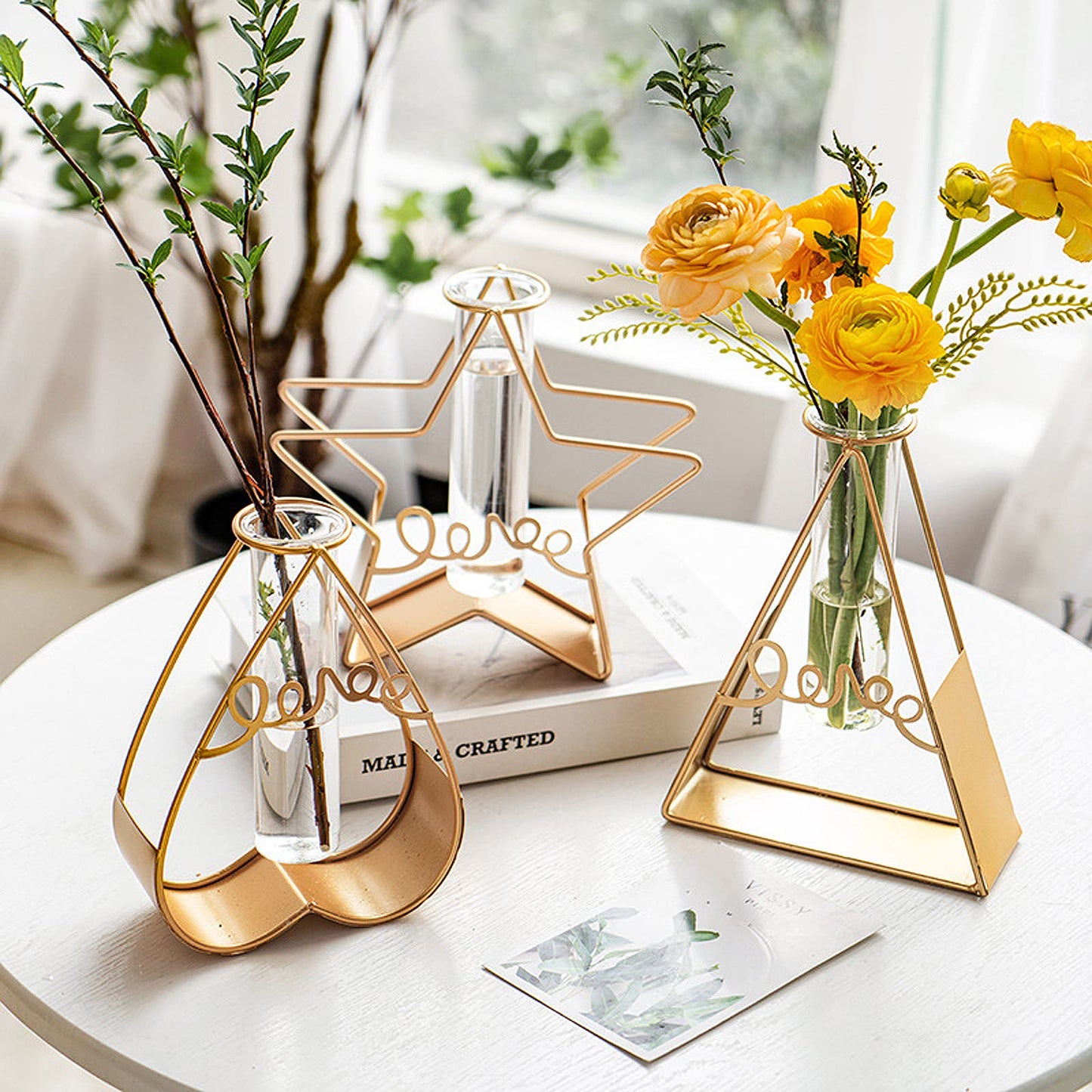 Glass Flower Vase with Metal Frame,Modern Creative Geometric Clear Vase for Flower Centerpieces Decorative,Desktop Hydroponics Vase Plant Terrarium for Home Office Decor (Gold Triangle)