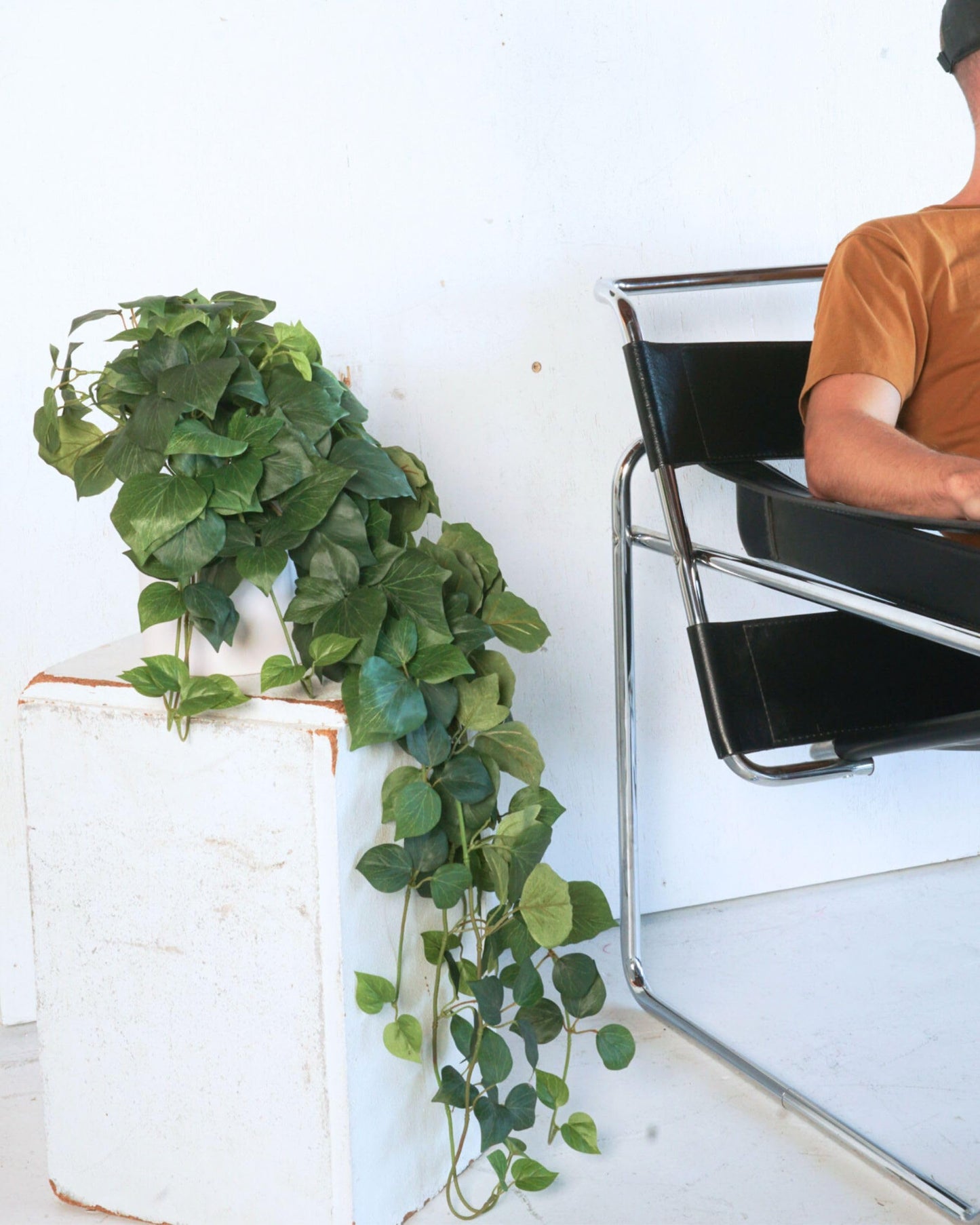 Retrograde 32" Realistic Fake Pothos Ivy Plant Silk Artificial Plant for Aesthetic Home Decor Indoor (Dark Green)