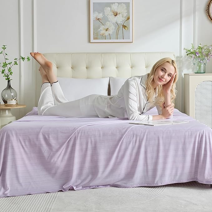 OIGAE Cooling Blanket for Hot Sleepers