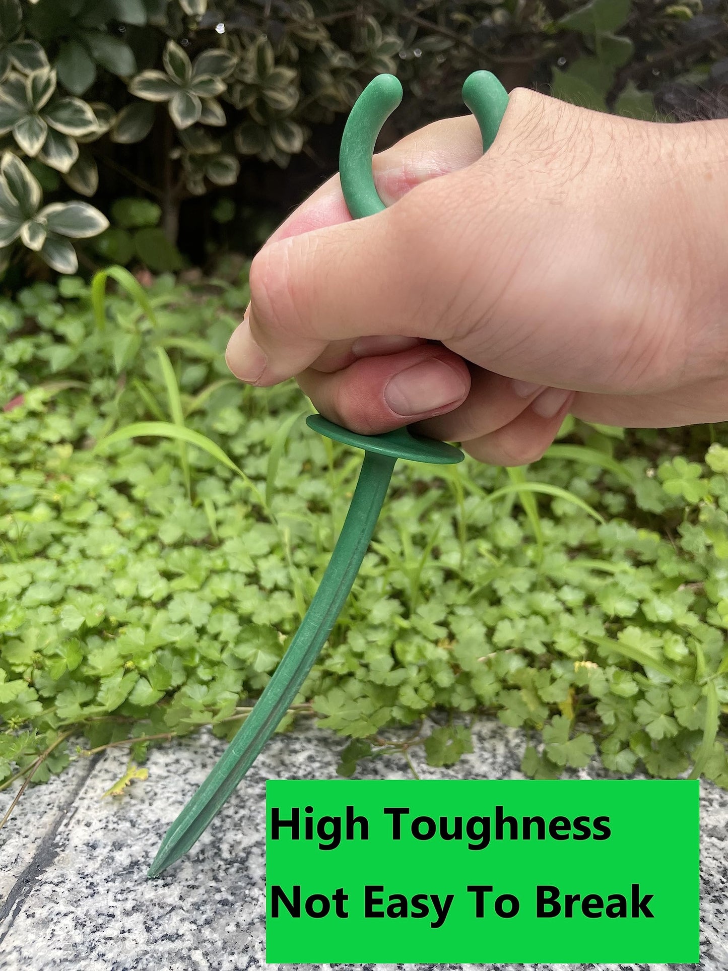 WIBBLESOX 20 Pcs Green Garden Hose Guide Stakes Holiday Lights Holder Light Duty High Toughness Plastic Nails Tools for Garden Yard Plant Protection (20)