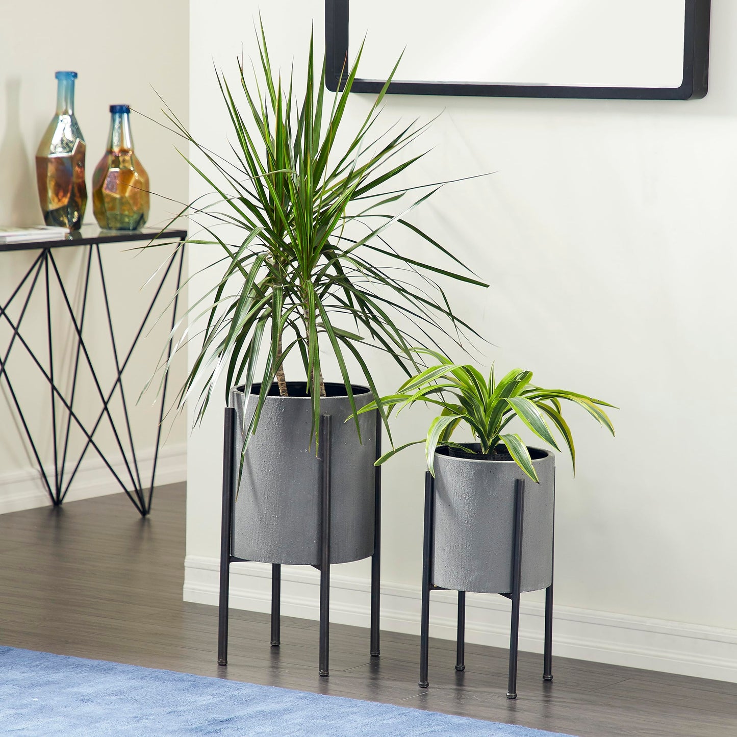 Deco 79 Metal Indoor Outdoor Planter Textured Exterior Large Planter Pot, Set of 2 Planters 19", 23"H, Light Gray