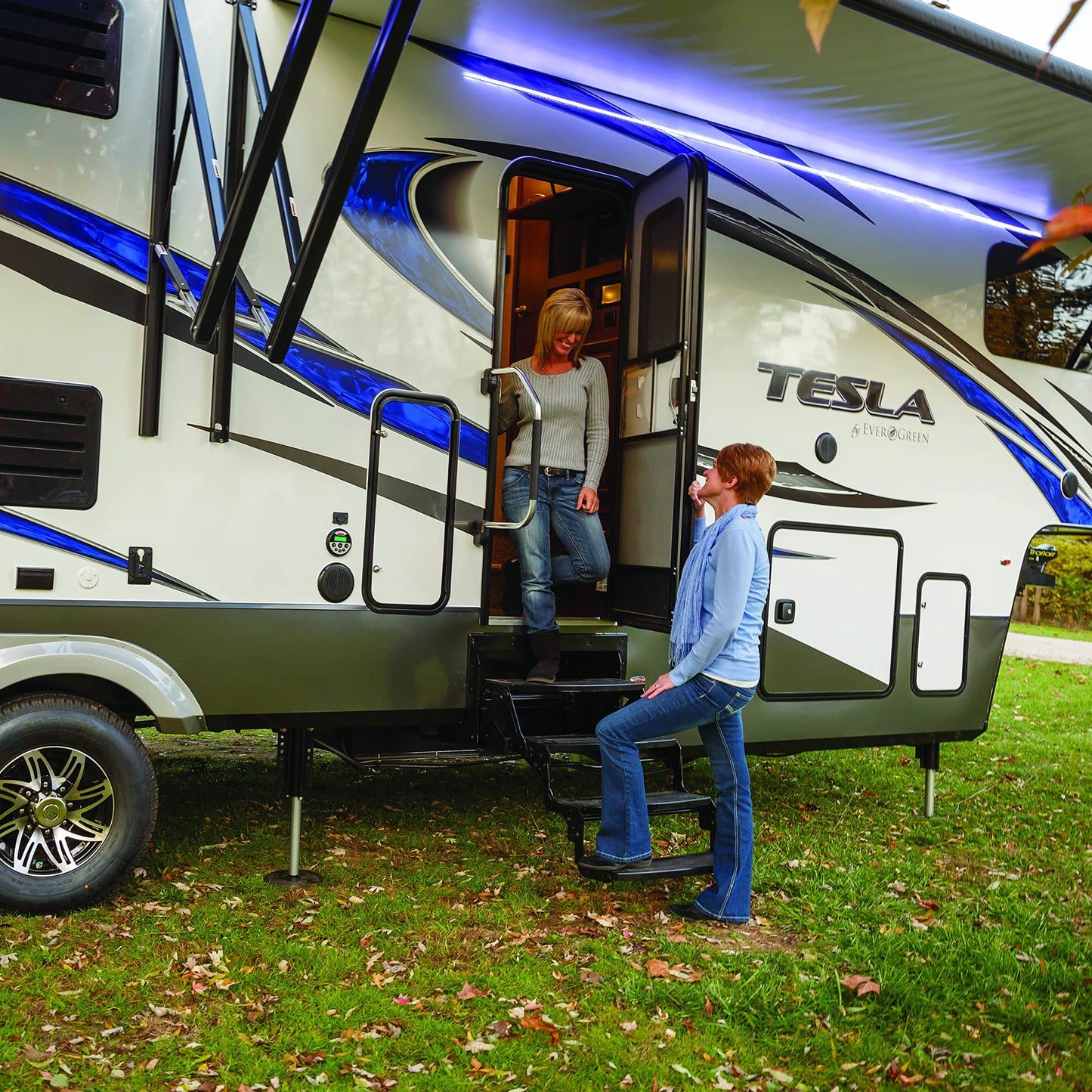 Lippert Components Radius 24" Single Manual RV Step Assembly, 300 lbs. Anti-Slip Steps, Compact One-Hand Expand or Collapse, Black Powder Coat, Travel Trailers, 5th Wheels, Campers - 432678