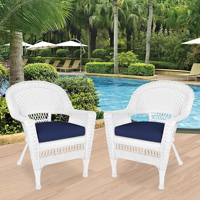 Jeco Wicker Chair with Blue Cushion