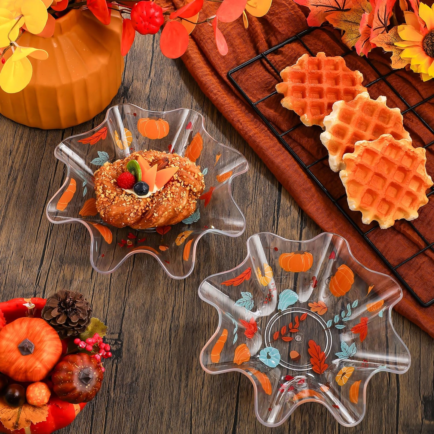 Tioncy 4 Pcs Thanksgiving Plastic Bowls 8 Inch Fall Pumpkin and Autumn Maple Leaves Candy Bowl Reusable Serving Dish for Snack Fruit Holiday Tableware for Thanksgiving Fall Harvest Parties