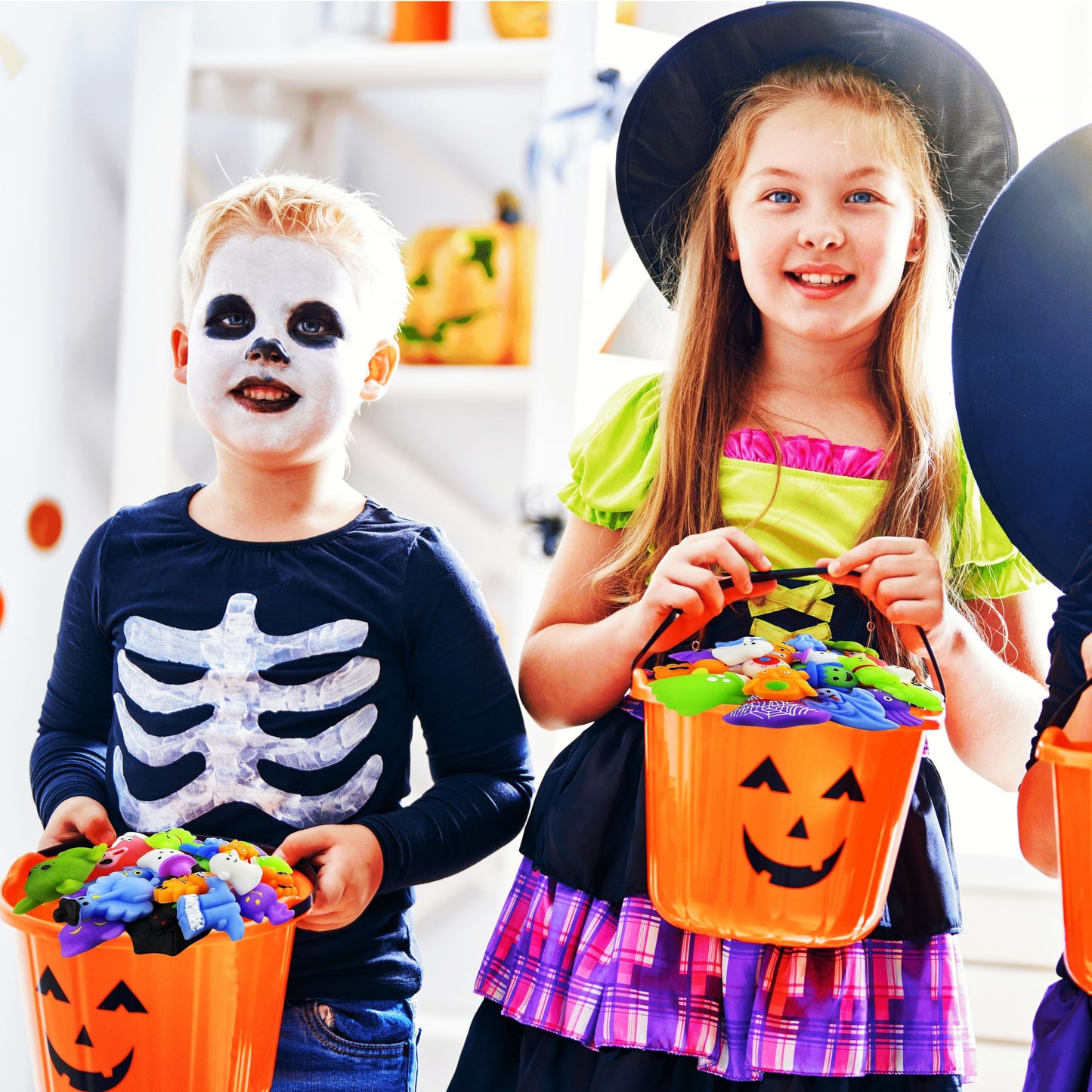 VOVEA Halloween Mochi Squishy Toys 30 PCS, Squishies Party Favors for Kids, Treat Bags Goodie Bag Fillers, Treats Classroom Prizes Mini Kawaii Stress Relief
