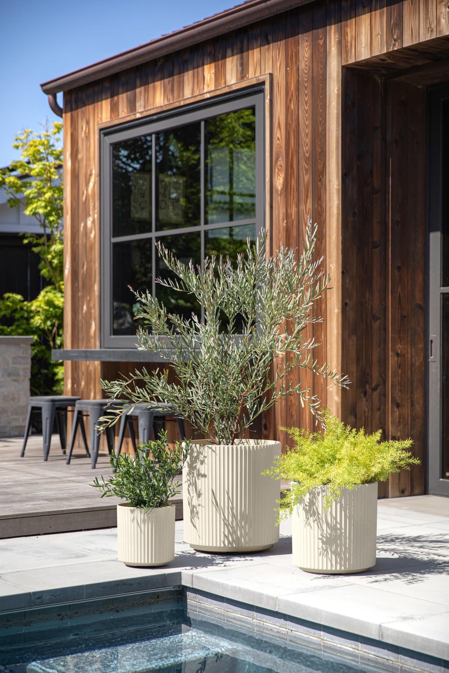 Veradek Demi Series Set of 3 Round Planters for Porch, Patio, Backyard | Durable Plastic-Concrete Material | Modern Décor for Tall Plants, Flower
