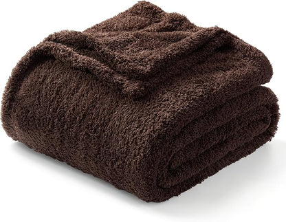 Exclusivo Mezcla Fleece King Size Bed Blanket, Ultra Soft, Lightweight and Fuzzy Coffee Blanket for Women, Home Decor, 90x104 Inches