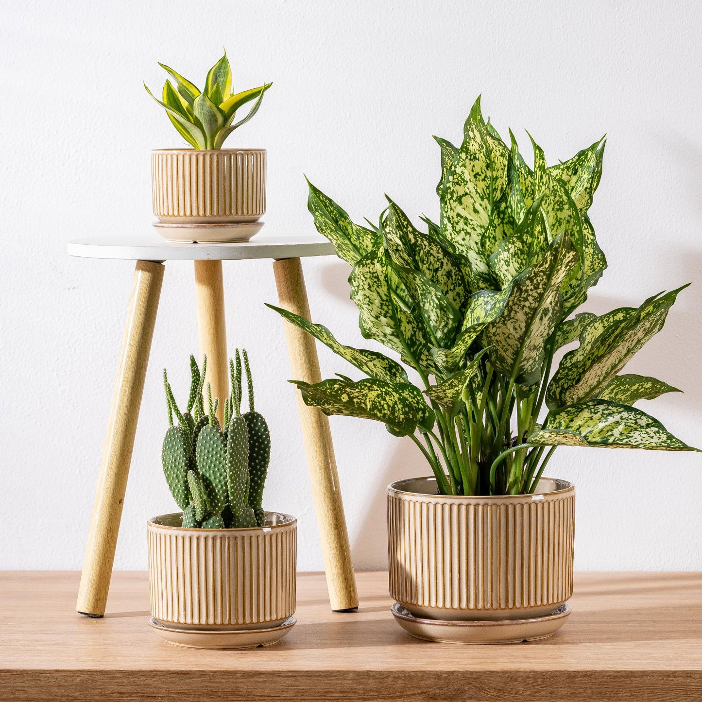 SURE YUESI Beige Ceramic Plant Pots Set of 3 (4.3”+5.5”+6.7”), Striped Planters with Drainage Hole, Saucer & Mesh Pads, Decorative Pots for Indoor & Outdoor Plants