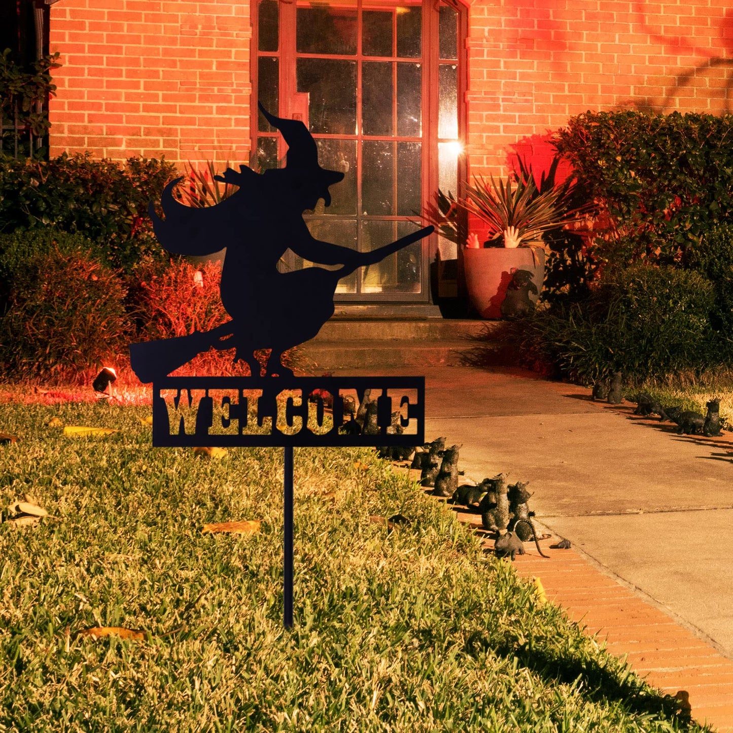Whaline Halloween Welcome Sign with Stake Spooky Witch on Broom Door Hanger Sign Black Witches Silhouette Garden Stakes for Halloween Home Outdoor Garden Outside Yard Lawn Patio Decor